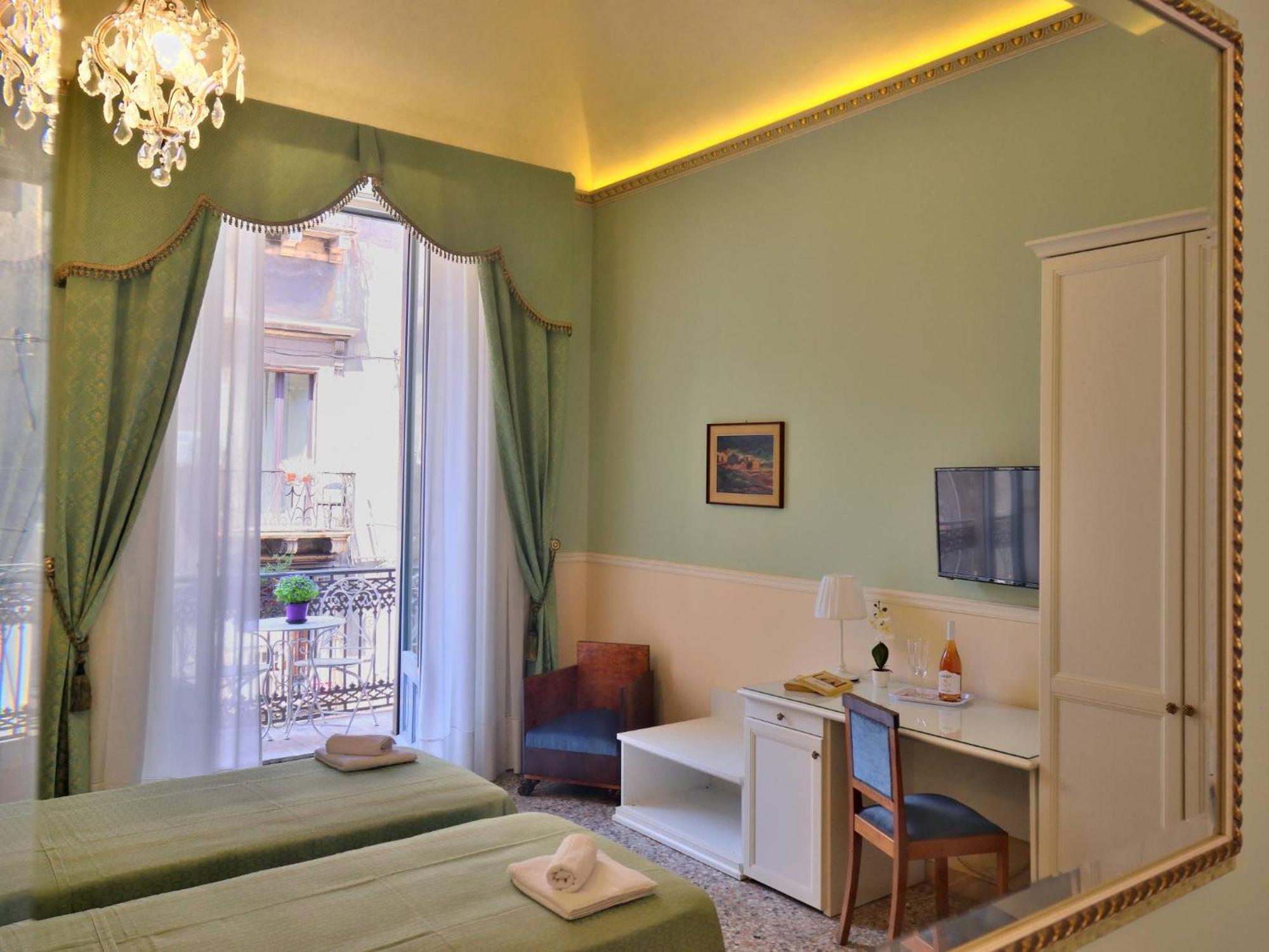 Bellini Deluxe Guest house